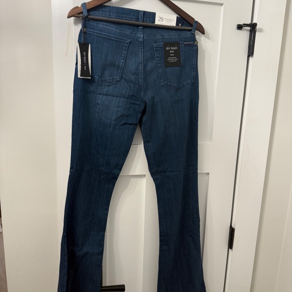 Jeans - Picture 4 of 4